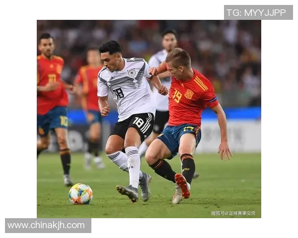 波兰足球明星的传奇故事与辉煌成就回顾